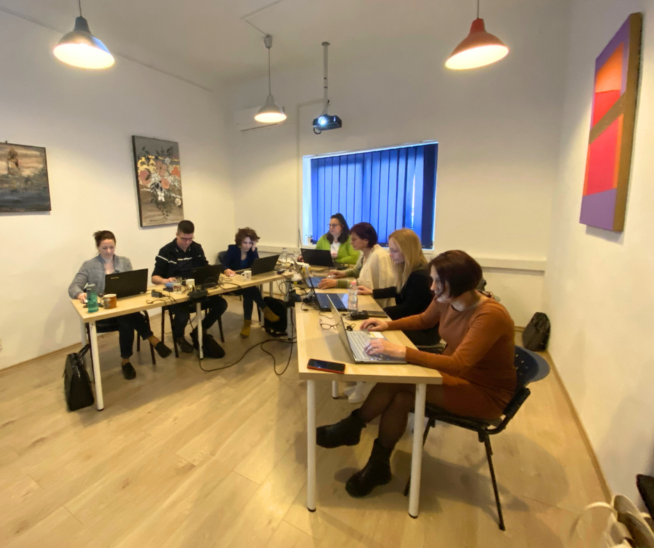 2 Canva Workshop, tanfolyam, Kolozsvári Zsuzsi, Kezdő Canva Tanfolyam Veszprém, marketinges képés